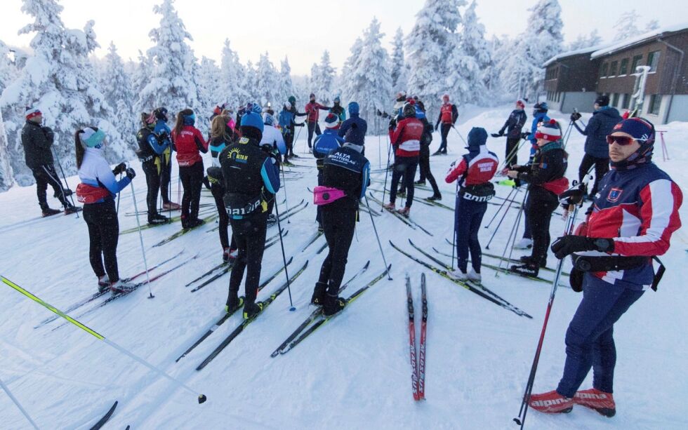Omtrent alt av aldersbestemte langrennsløpere i Finnmark møtes denne helga i Saariselkä for å forberede seg til vinterens konkurranser. Her fra samlingen i 2019.
FOTO: PRIVAT