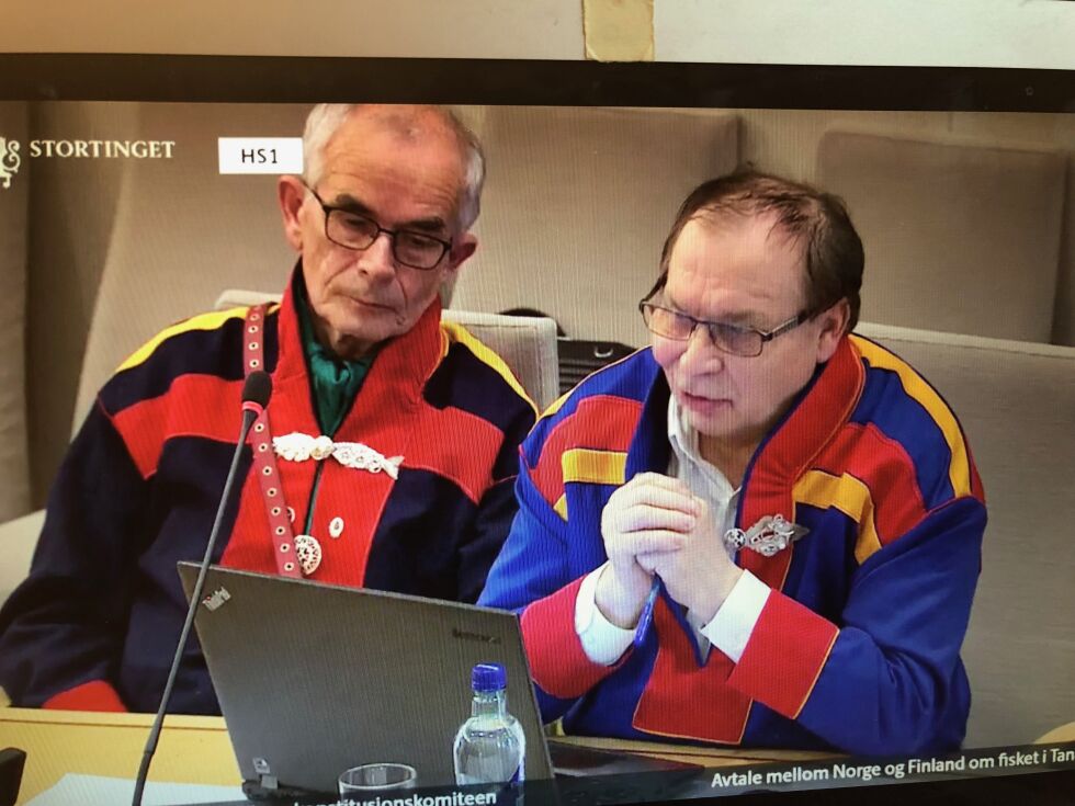 Tidligere TF-leder Steinar Pedersen og nåværende TF-leder Reidar Varsi i den åpne høringen i Stortingets kontrollkomite. De påviste alt ikke har foregått etter oppskriften da avtalen mellom Norge og Finland ble inngått. Foto: Screenshot Stortingets nett-tv
 Foto: Birgitte Wisur Olsen