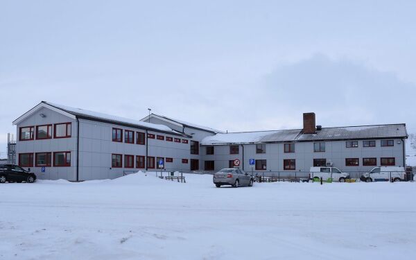 Tett luft og dårlig økonomi plager skolen