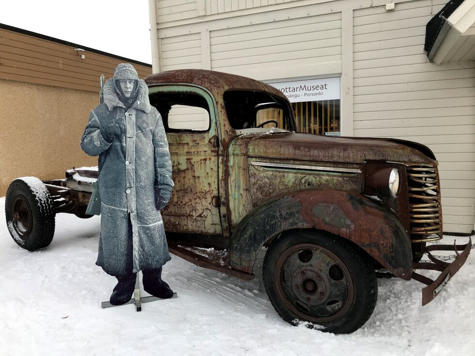 Denne bilen ble brukt under krigen, i forbindelse med deportasjonen og under gjenreisning av Finnmark.
 Foto: Roger Albrigtsen