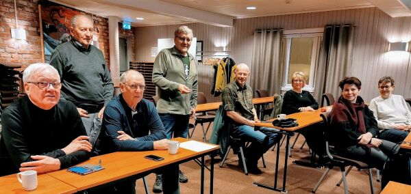 – Viktig med hørselskontakt