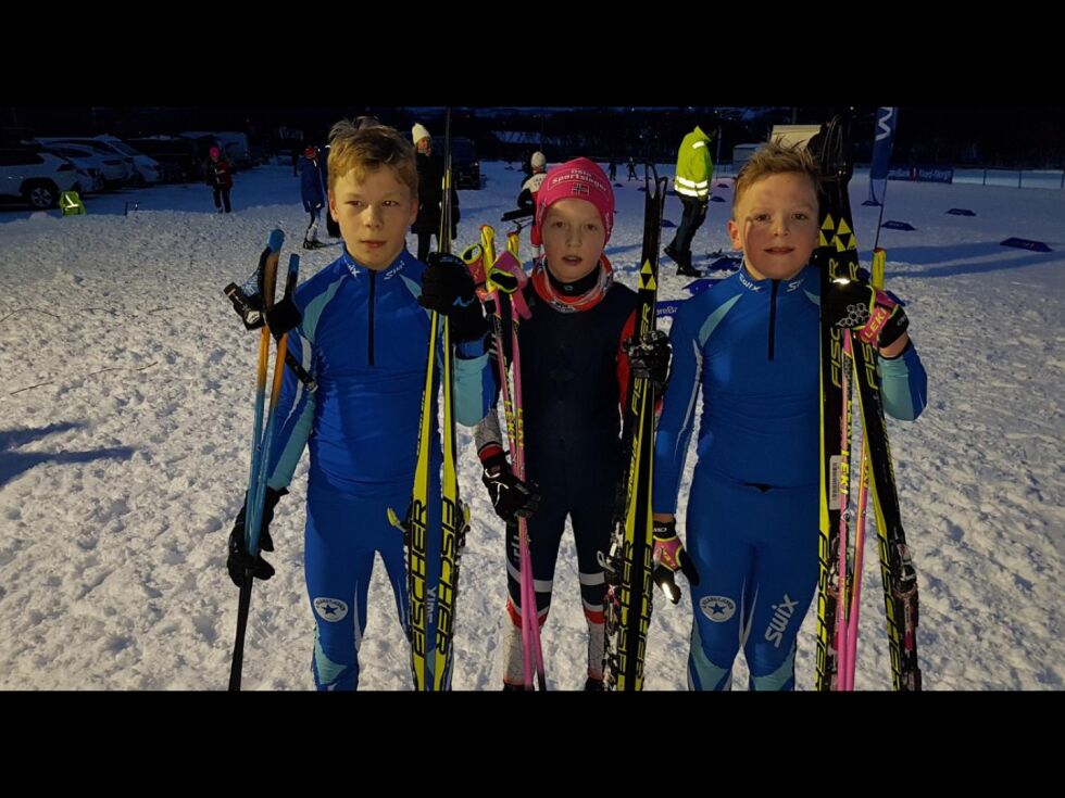 Kristian Bernhardsen (fra venstre), Alexander Kristiansen og Johan Harila Reiersen gikk i kjente omgivelser da Polarstjernen arrangerte skirenn søndag.
 Foto: Torbjørn Ittelin