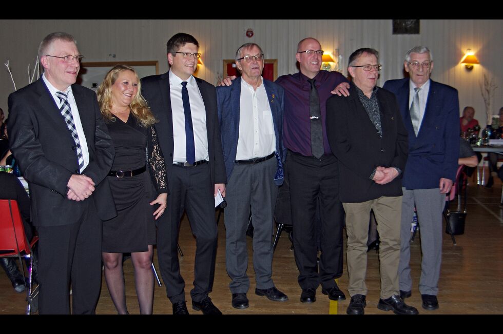 Polarstjernens ledere gjennom tidene. De som var til stede på feiringen. Fra venstre: Tord Skardal, Hilde Mietinen, Per Ivar Harila, Nils Petter Pedersen, Børt Erik Jakola, Stein Jon Harila og Ivar Pedersen.
 Foto: Privat