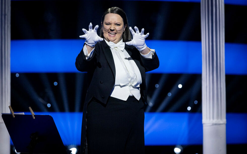Elle Maija Klefstad Bær slo til med «Duetto buffo di due gatti» (Duett for to katter) – basert på Otello av Gioachino Rossini (1816) – og hun er med videre i konkurransen.
 Foto: Julia Marie Naglestad / NRK