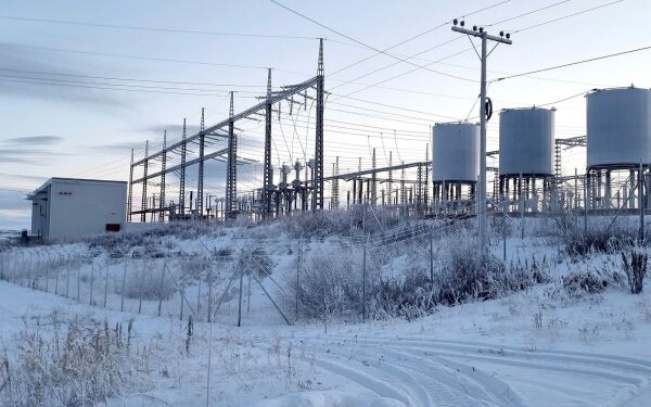 Klargjør for ny trafostasjon for 420 kV-linja