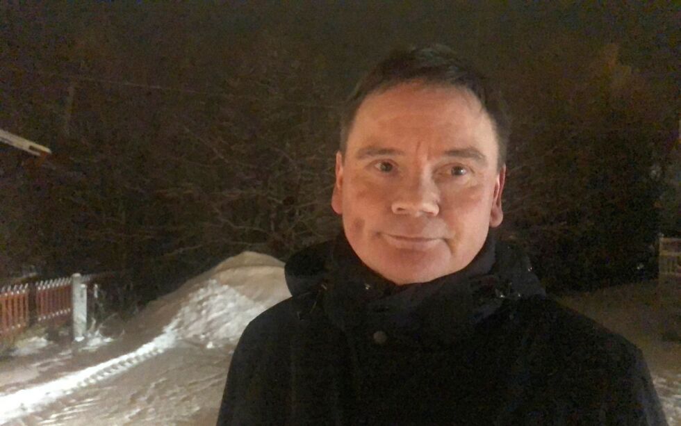 Skremselspropaganda fra Karasjoklista, mener ordfører Svein Atle Somby, som kritiseres for å ville dele 300.000 kroner på seg og sine medpolitikere, samtidig som avgiftene i kommunen økes.
 Foto: Stein Torger Svala