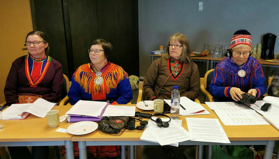 Landsmøtet i Landsorganisasjonen Sámiid Duodji legger vekt på behovet for å beskytte det tradisjonelle samiske håndverket mot kulturell appropriasjon.
 Foto: Sámiid Duodji