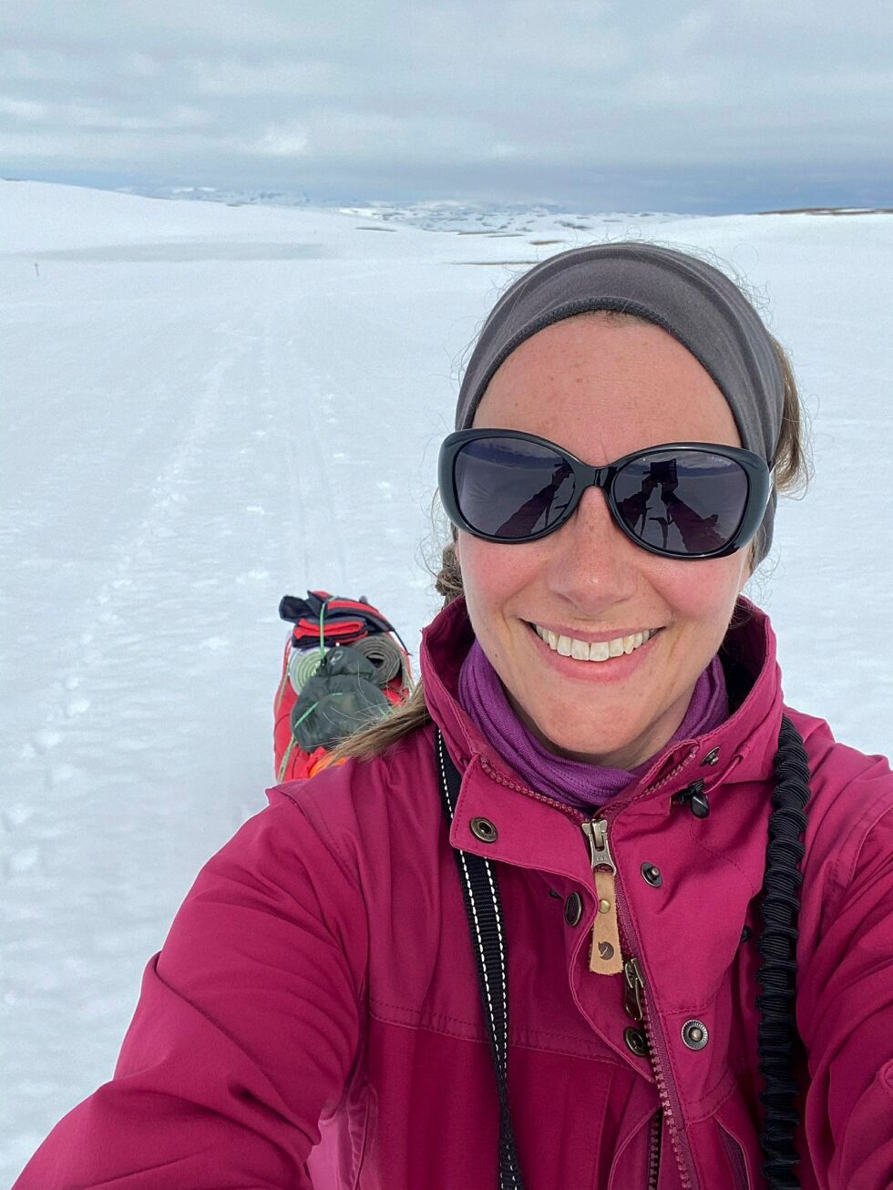 Ragnhild Rajala Lautz i Folkeaksjonen mot Davvi vindkraftverk, fastslår at vidda har en egenverdi som ikke kan måles i penger.
 Foto: Privat