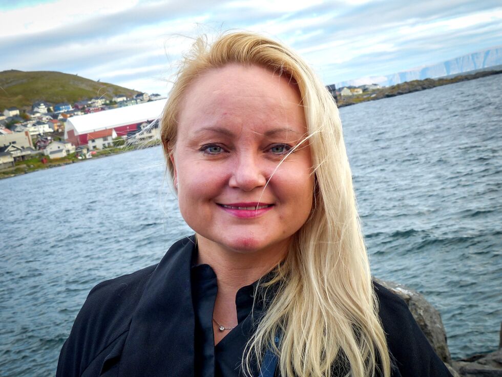 Edel Maria Brynjulfsen (bildet) og Caroline Greiner har sammen startet opp bedriften Polar Algae; som satser på kommersiell utnyttelse av tang og tare i Finnmark.
 Foto: Geir Johansen