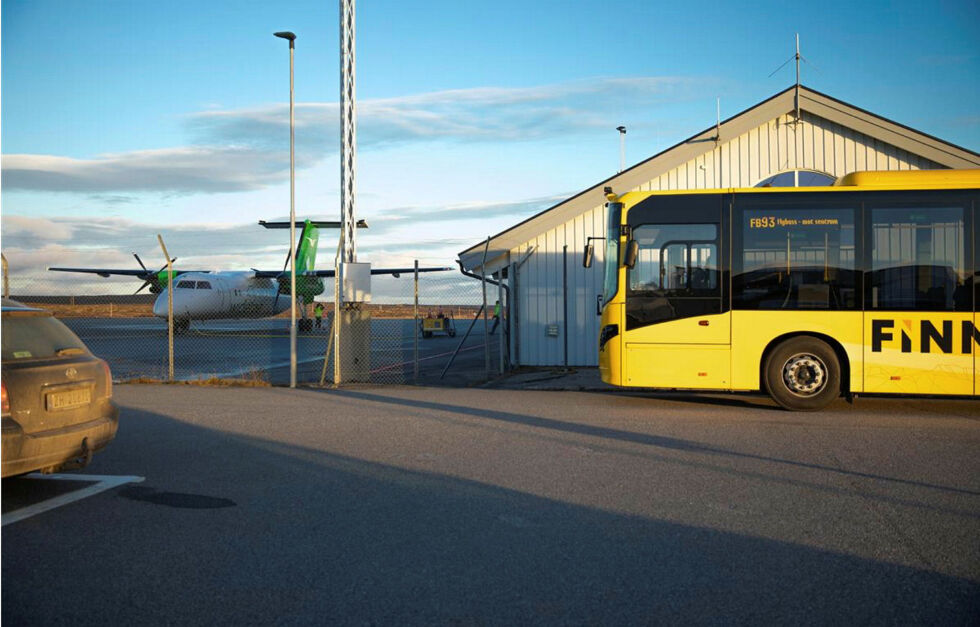 Flybusstilbudet mellom Vadsø lufthavn og byen legges ned fra 5. mai.
 Foto: Sunniva Tønsberg Gaski/ FFK