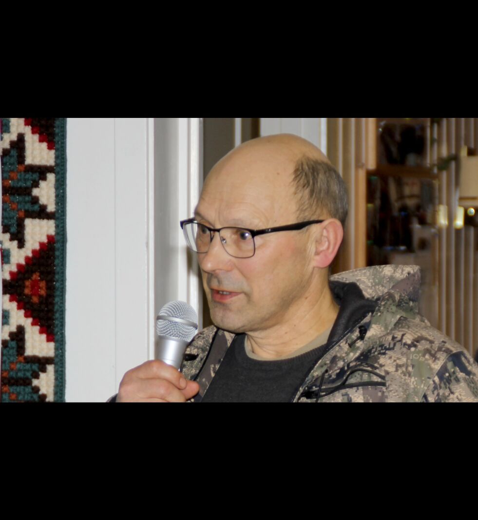 Tidligere ordfører i Nesseby, Øystein Nilsen, ble valgt til leder av det nyetablerte Nesseby Senterparti.
 Foto: Torbjørn Ittelin