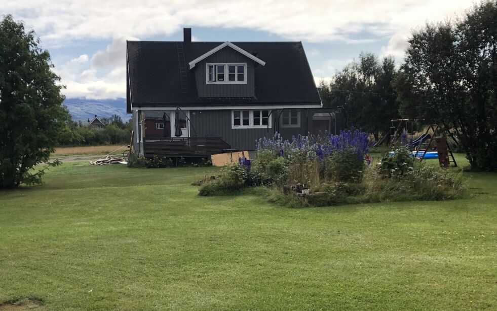 Ild­skog­vei­en 46 er over­dradd fra Kjell Hil­bert Nymo til Ida Kjeldsen Høgmo og Erik Sør­um Nymo.
 Foto: Trude Nilsen
