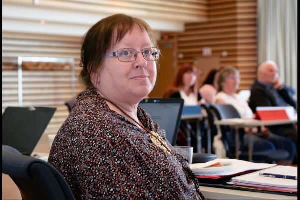 Hele ledelsen fortsetter