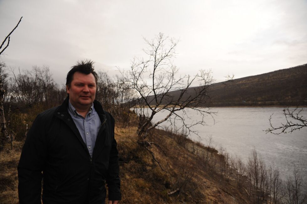 Rune Aslaksen, leder for Laksebreveierne i Tanavassdraget (LBT), mener forvaltningen er flyttet bort fra lokalt nivå.
 Foto: Birgitte Wisur Olsen
