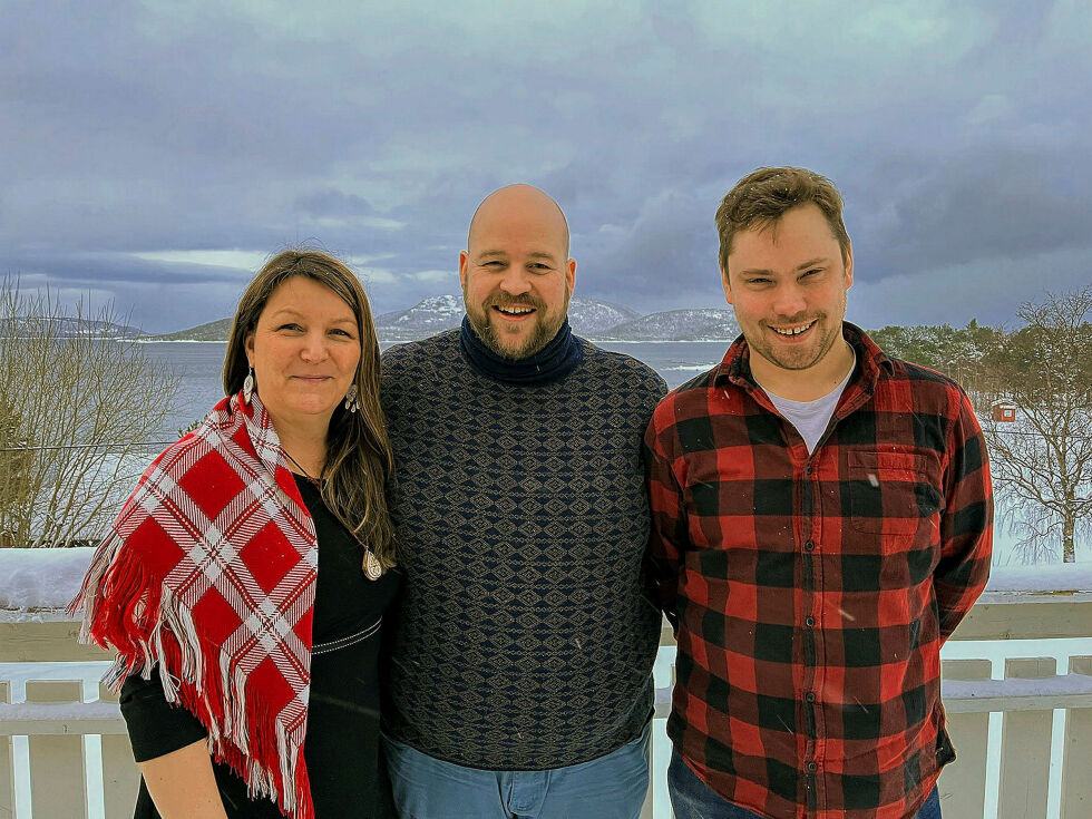 Per Elling Braseth-Ellingsen (i midten), Vendla Katrin Nielsen og Mattias Harr er nominert på de tre øverste plassene på Venstres liste i Hamarøy.
 Foto: Hamarøy Venstre