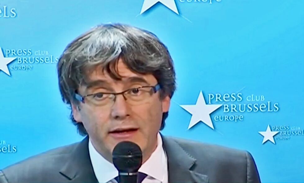 President Carles Puigdemont og flere katalanske regjeringsmedlemmer fortsetter arbeidet for Catalonia fra EU-hovedstaden.
 Foto: Skjermdump fra Euronews