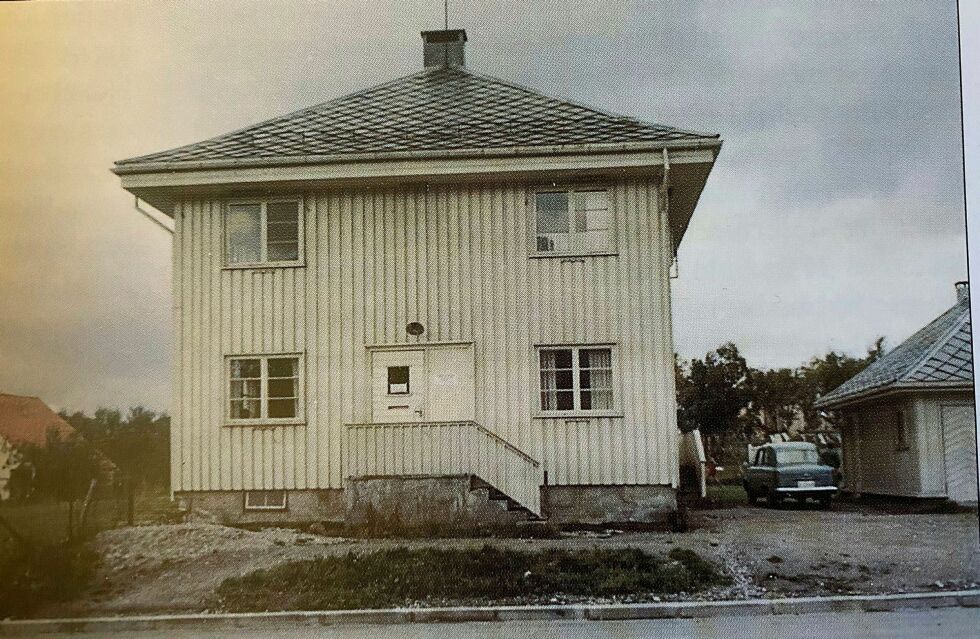 Distriktslegen i Sør-Varanger bodde både standsmessig og sentralt frem til utbygginga av bygninga til et distriktslegekontor for alle distrikslegene og helsesøster. Foto henta fra Sør-Varanger historielags bok om etterkrigstida.
 Foto: Sør-Varanger museum
