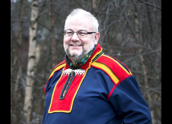 Ser helga lyst i møte