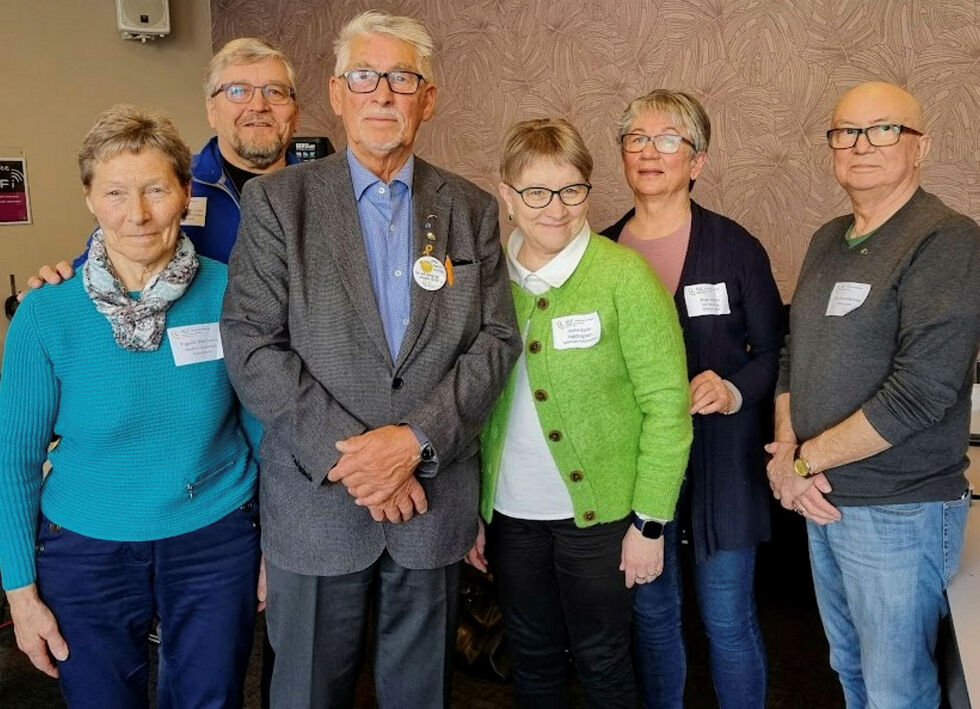 Her er det nye styret i HLF Finnmark som skal ta organisasjonen videre uten Troms. Fra venstre: Yngvild Martinsen, Bernt-Aksel Jensen, Alf Ingulv Bjørn, Anne-Karin Ingebrigtsen, Sissel Harila og Olav Sara Nikkinen.
Foto: Finnmark HLF