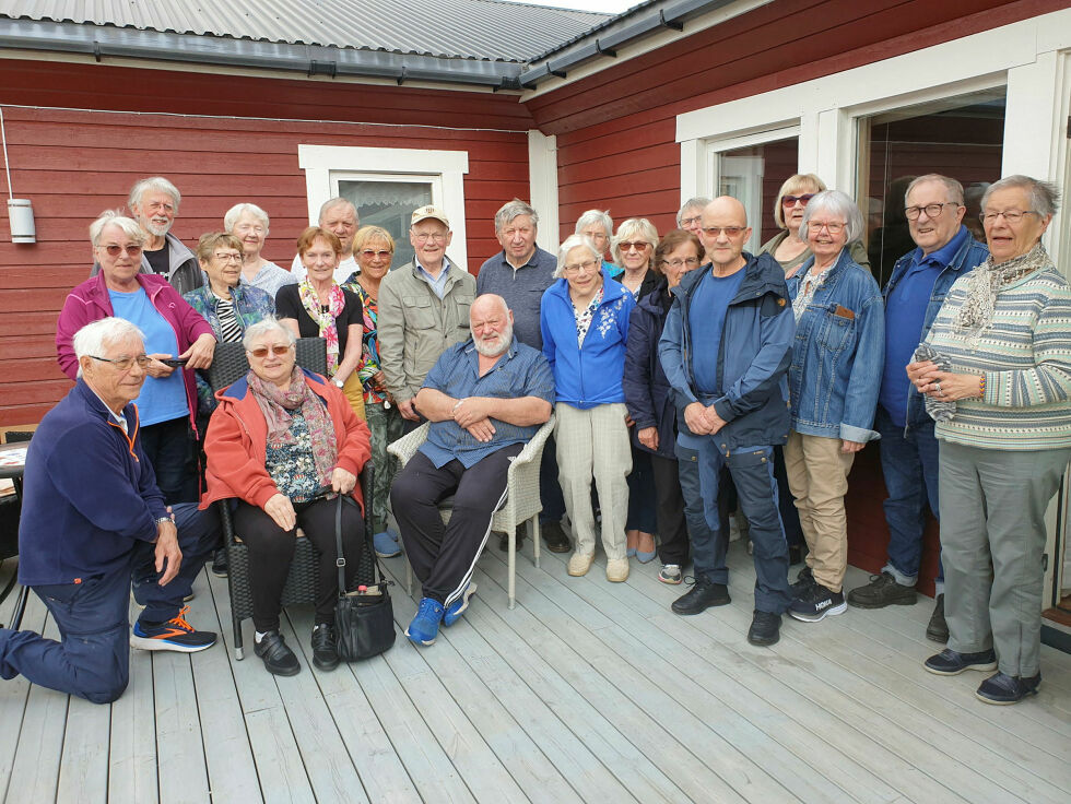 Deltakere på møte i Lakselv pensjonistforening 15. juni.
 Foto: Asfrid Karlsen