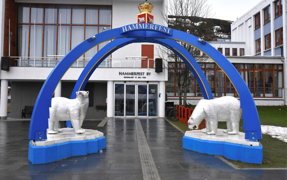 På grunn av vær- og vindutfordringer for Vest-Finnmark forliksråd er det foreslått å velge varamedlem fra Hammerfest. De tre kommunene er positive, men for å kunne gjennomføre det må man gjøre endringer i avtalen.
 Foto: Cecilie Ditløvsen