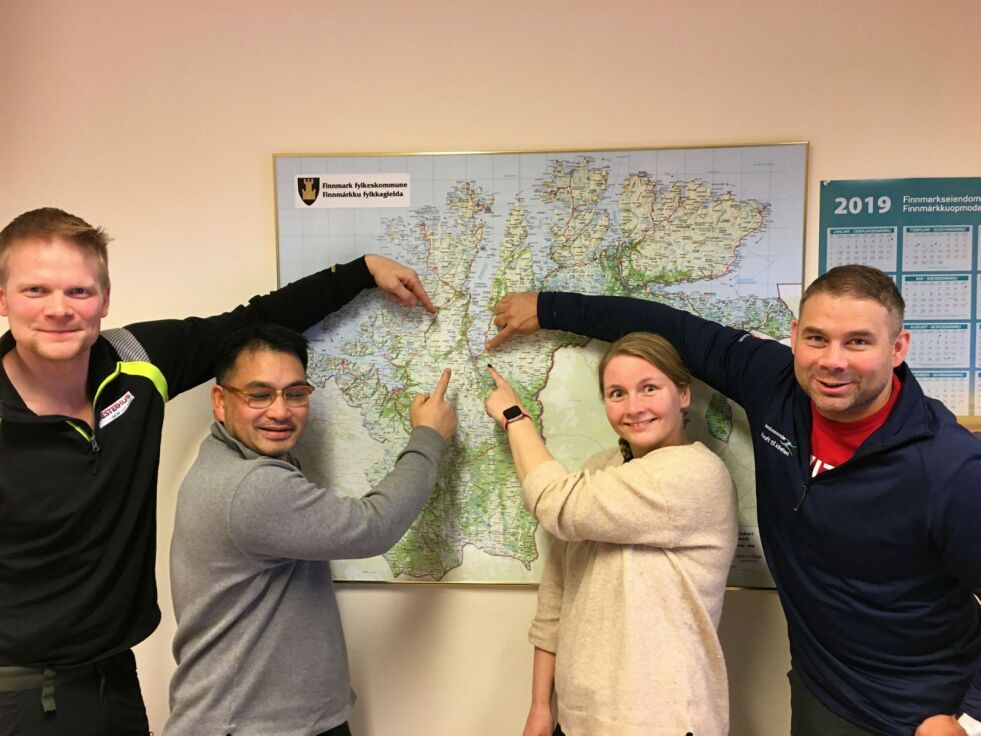 Fra venstre: styremedlem Magnus Gran, styremedlem Vinh Trinh, nestleder Anette Solheim og styreleder Ørjan Langsholt. Foto: Svein Sjøveian, Sápmi næringshage
