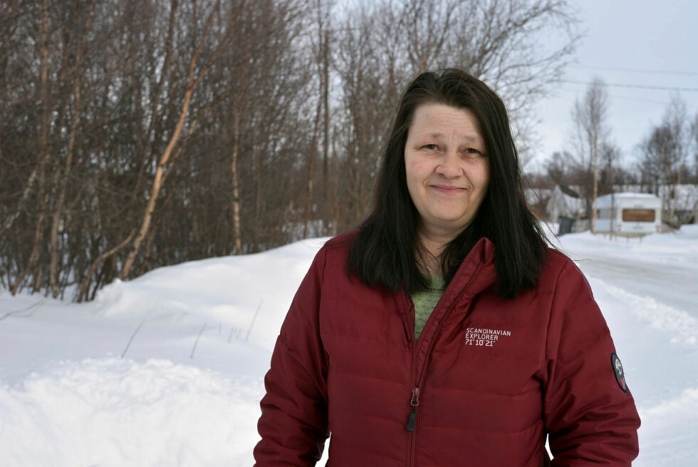Victoria Daae synes det er spennende med liste til Folkestyret i Porsanger. Hun er styret sin førstekandidat, og har blant andre med seg Edith Flåten og Liss Beth Gjertsen.
 Foto: Irene Andersen