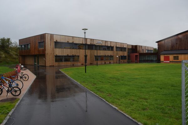Nyskolen i Tana tatt i bruk