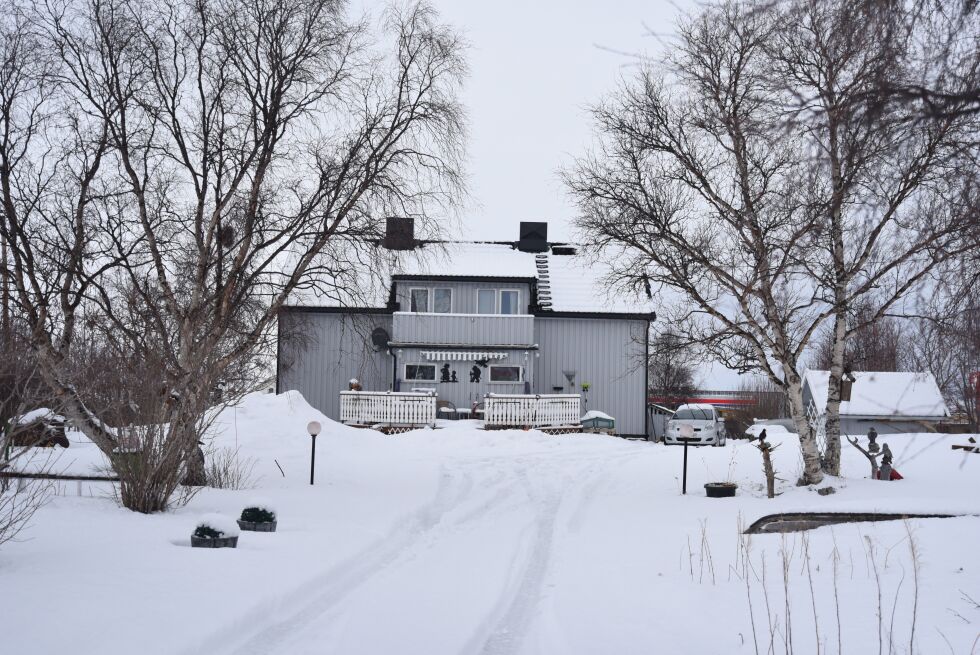 Andel av Kir­ke­veien 13 i Lakselv er over­dradd til Edith Olaug Flåten.
 Foto: Sara Olaussen Stensvold