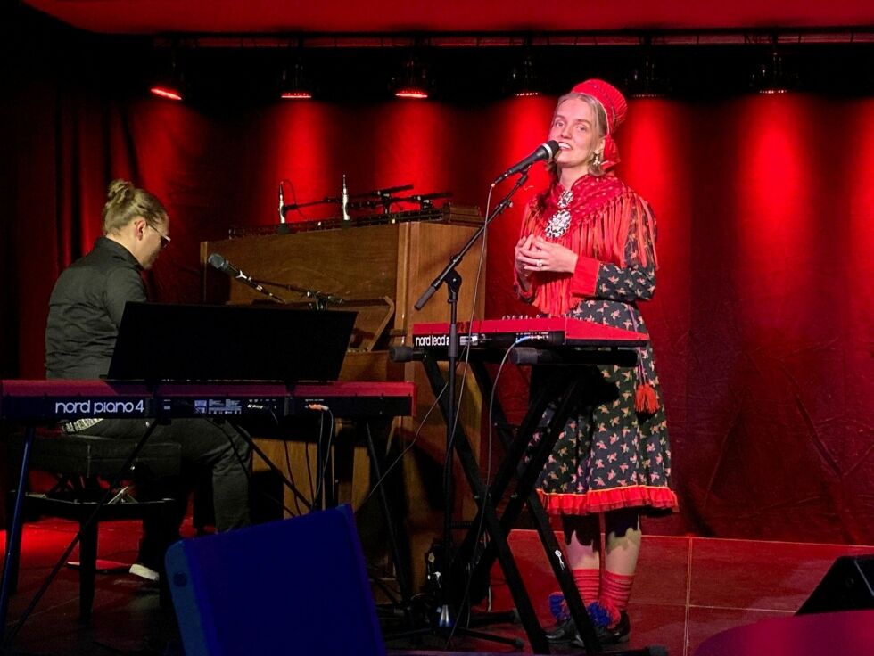 Andreas Gundersen og Ellinor Skartland stiller i lørdagens Åpen scene i Tanabru.
 Foto: Gunn Tove Skartland