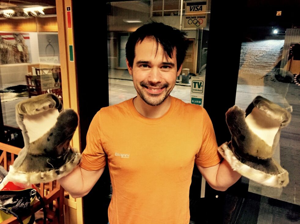 Aleksander Lyngberg ønsker å leie seg inn i Polarbygget i Mehamn.
 Foto: Åsa Márgget Anti
