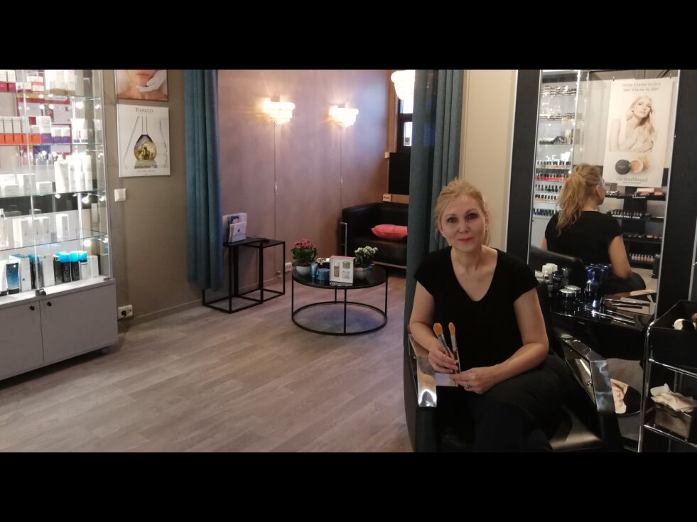 Kristin Mari Nilssen, innehaver av «Make my day» i Varangerbotn.
 Foto: Privat