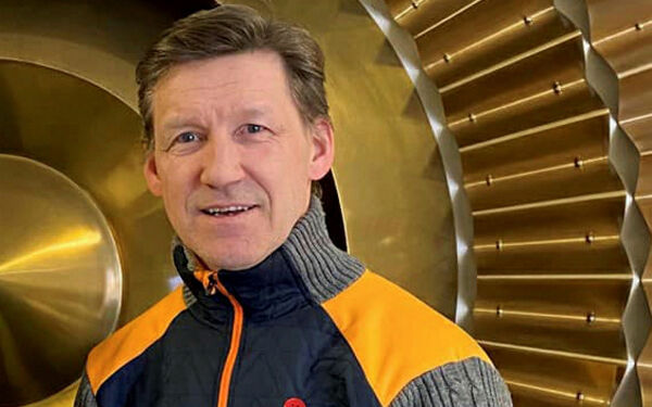 Venstre trekker seg også