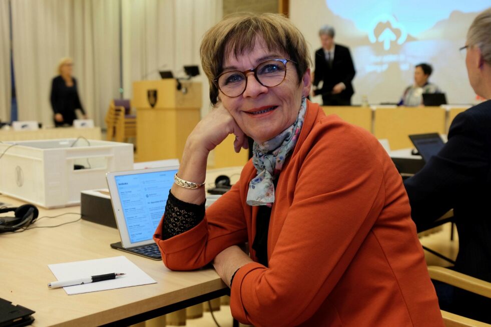 Bjørg Masternes fikk en uvanlig lang biltur. Først fra Lakselv til Kunes, for så å oppdage at veien over Ifjordfjellet var stengt. Derfor ble det retur til Lakselv og til Vadsø via Karasjok. Hun fikk dermed en tur på godt over 90 mil tur/retur.
 Foto: Bjørn Hildonen