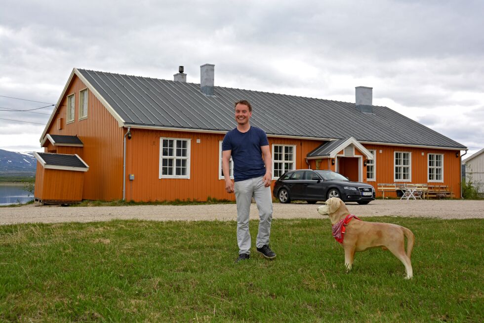 Alf Emil Paulsen fra Lakselv har en drøm om å brygge eget øl. Nå har han søkt om 
fradeling av tomt, og om alt går hans vei skal bryggeriet opp før jul.
 Foto: Kristin Marie Ericsson