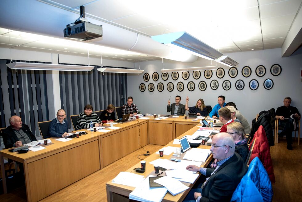 KrFs Vegard Loke Rønning, men bare han, Ellen Birgitta Johansen (KrF) og varaordfører Jan Arvid Johansen (KrF) stemte mot helårig uteservering i Kvalsund.
 Foto: Bjørn Egil Jakobsen