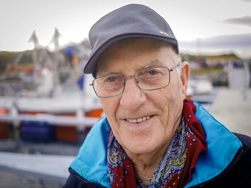 Arne Thomassen fra Skarsvåg har arbeidet som fisker i 70 år. - Om jeg hadde fått leve på nytt, så ville jeg ha valgt fiske som yrkesliv, sier han.
 Foto: Geir Johansen