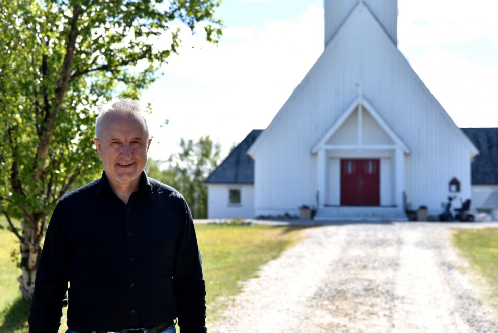 Innbyggere som flytter ut vil gjerne tilbake til sin egen kirke, forteller Egil Borch.
 Foto: Kristin Antonie Humstad