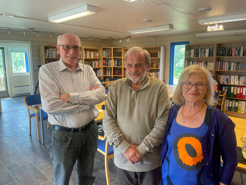 Harald Gaski og Aage Solbakk i DeanuInstituhtta var vertskap for forskerteamet. Her med Irja Seurujärvi-Kari.
 Foto: Birgitte Wisur Olsen