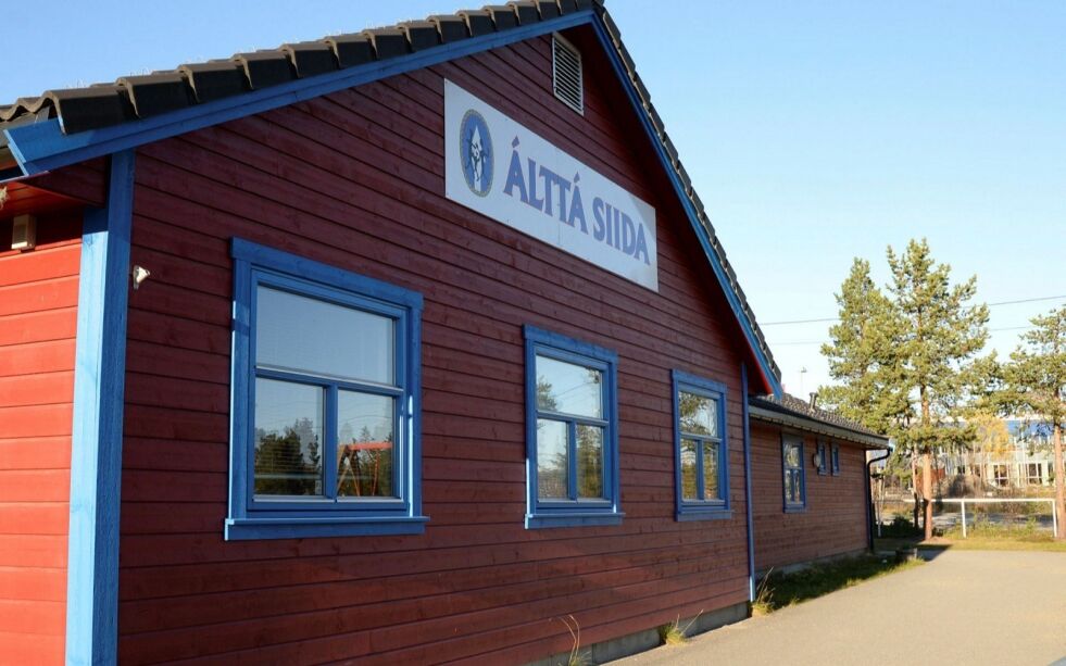 Álttá Siida A/S er en kombinert samiskspråklig barnehage og samisk kulturhus, etablert i 2005. Foto: Steinar Solaas