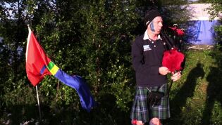 Uventet musikalsk støtte til samene i Tanadalen fra Skottland