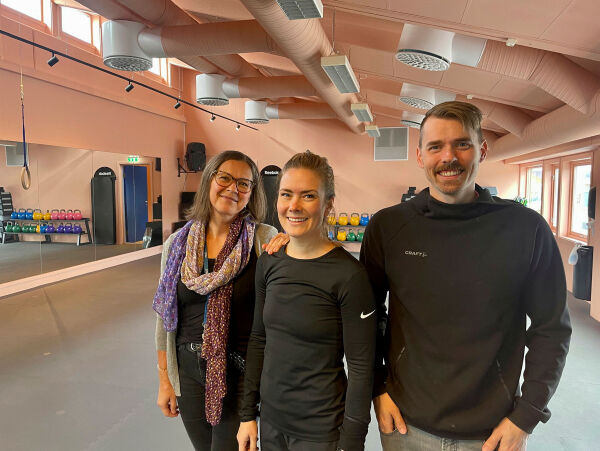 Blir trening med lave skuldre og sosialt samvær