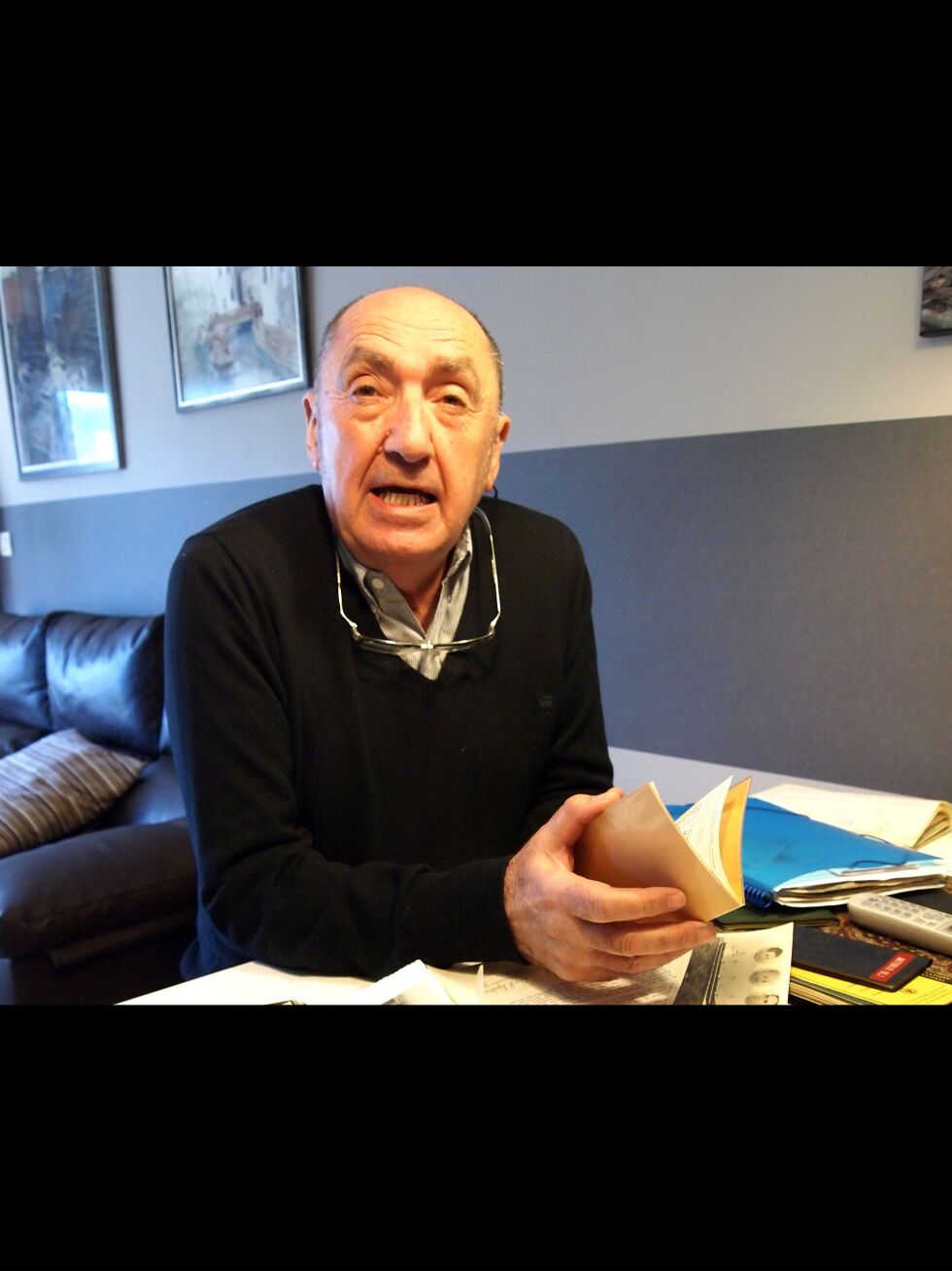 Juan Madariaga (64) fra Gernika i Baskerland er sønn av Andoni Madariaga og Mari Erezuma. Madariaga seilte på norske skip i 18 år. Erezuma bare i 19 måneder. Begge betalte norsk sjømannsskatt, men ingen av dem fikk pensjon, forteller Juan til Berria.
 Foto:  Jon Fernandez / BERRIA
