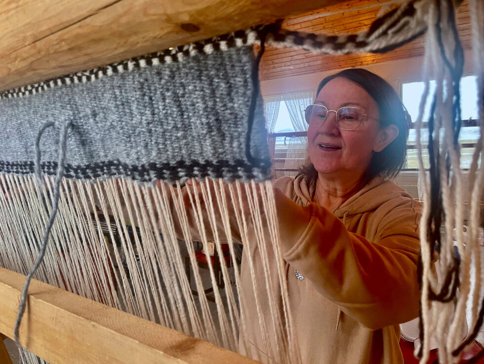 Den mest tidkrevende delen av vevingen er begynnelsen.
 Foto: Birgitte Wisur Olsen