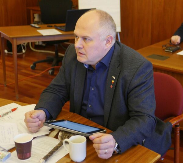 Vil ha mer offentlighet