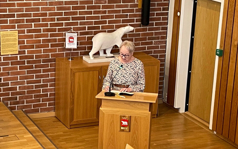 Grete Svendsen (AP) fikk gjennomslag for sitt forslag om returpunkt av glass og metall i distriktene i Hammerfest kommune. I første omgang som en prøveordning.
Foto: Cecilie Ditløvsen