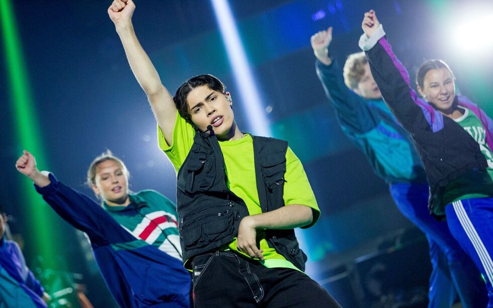 Forrige uke fikk Vegard vist frem at han kan danse og at han behersker rap-sjangeren. Han fikk dog kritikk for valg av låt. Foto: Julia Marie Naglestad, NRK