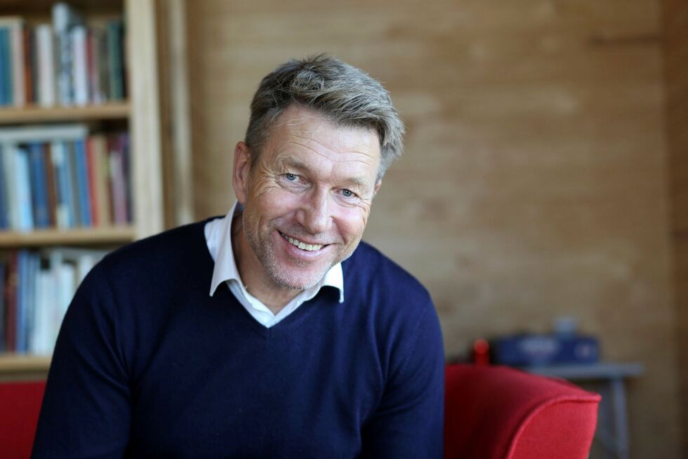 Terje Lien Aasland fra Arbeiderpartiet er olje- og energiminister, men brevet er signert administrativt, av avdelingsdirektør Trond Ulven Ingvaldsen (e.f.) og førstekonsulent Mathias Rasmussen.
 Foto: Bernt Sønvisen