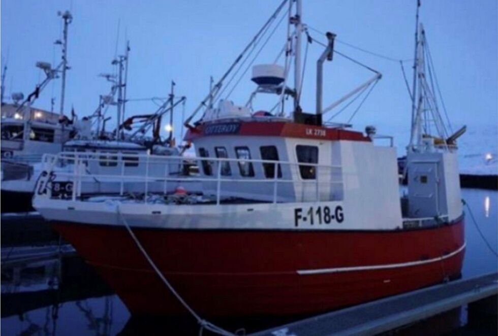 Sjarken «Otterøy» ble funnet grunnstøtt innerst i Langfjorden.
 Foto: Privat