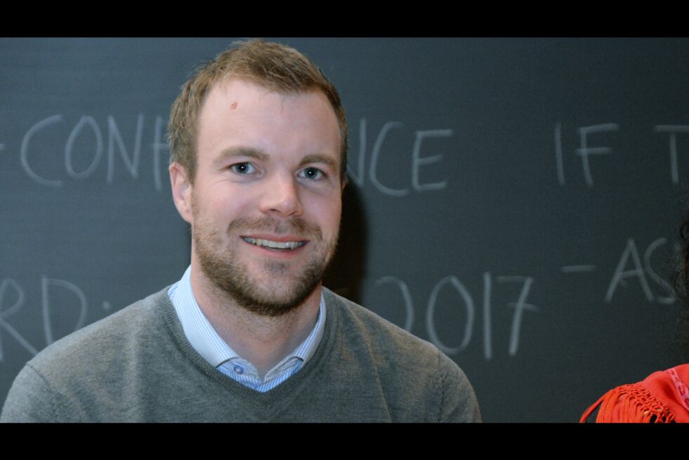 Erik Losnegaard Mevik (Ap) går en runde til.
 Foto: Steinar Solaas